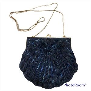 Vintage beaded shell purse